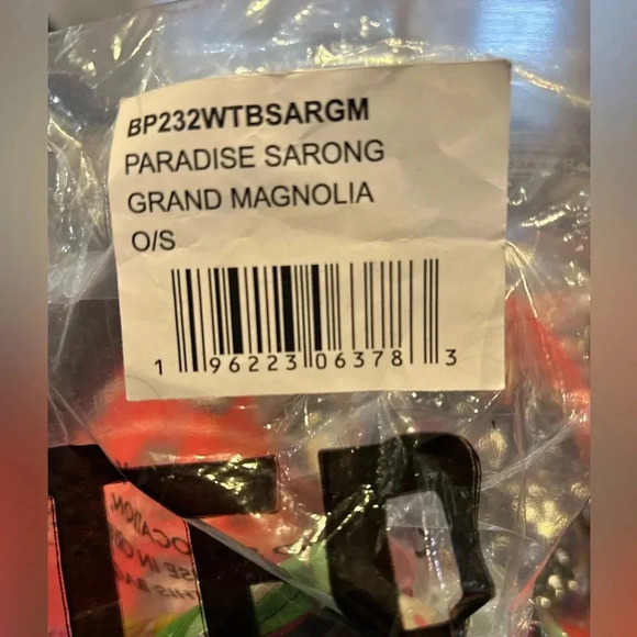 Walter Baker Corsica Sarong Grand
Magnolia O/S NWT MRSP $148 So Versatile - Picture 7 of 7